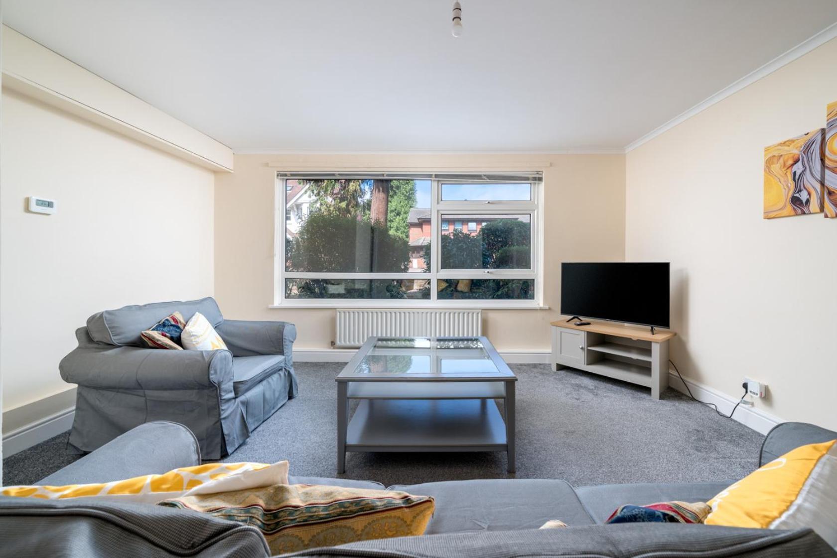Redhill Surrey 2 Bedroom Pet Friendly Apartment By Sublime Stays Dış mekan fotoğraf