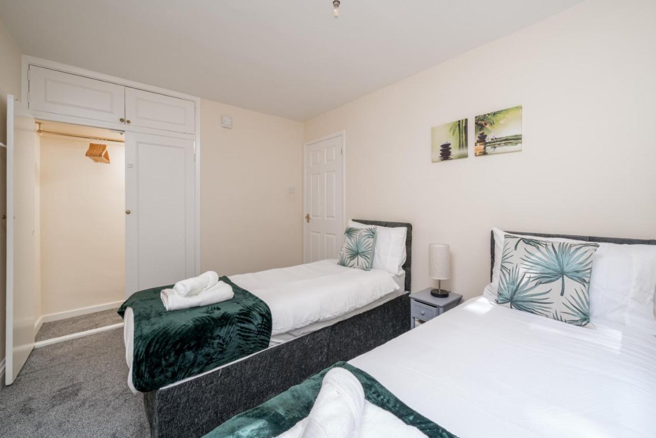 Redhill Surrey 2 Bedroom Pet Friendly Apartment By Sublime Stays Dış mekan fotoğraf