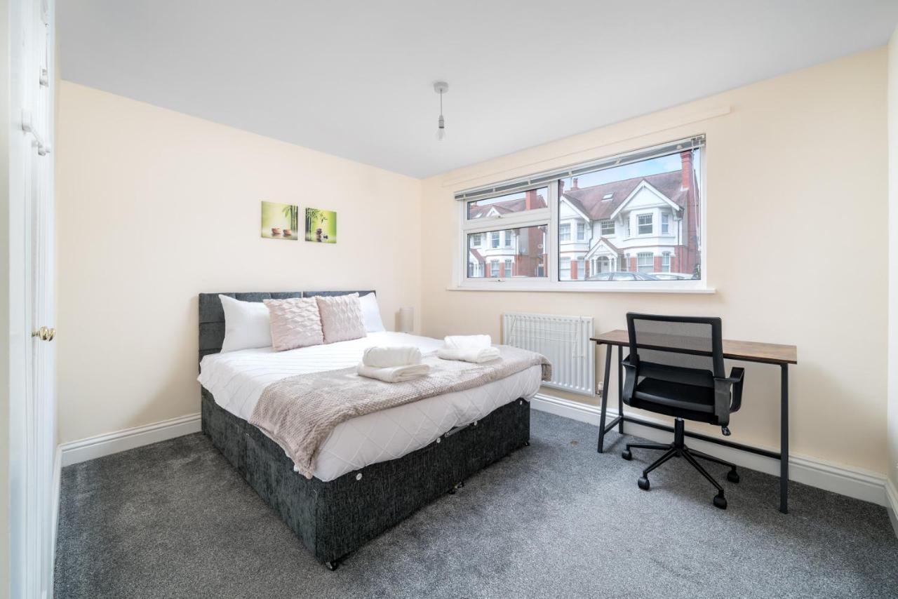 Redhill Surrey 2 Bedroom Pet Friendly Apartment By Sublime Stays Dış mekan fotoğraf