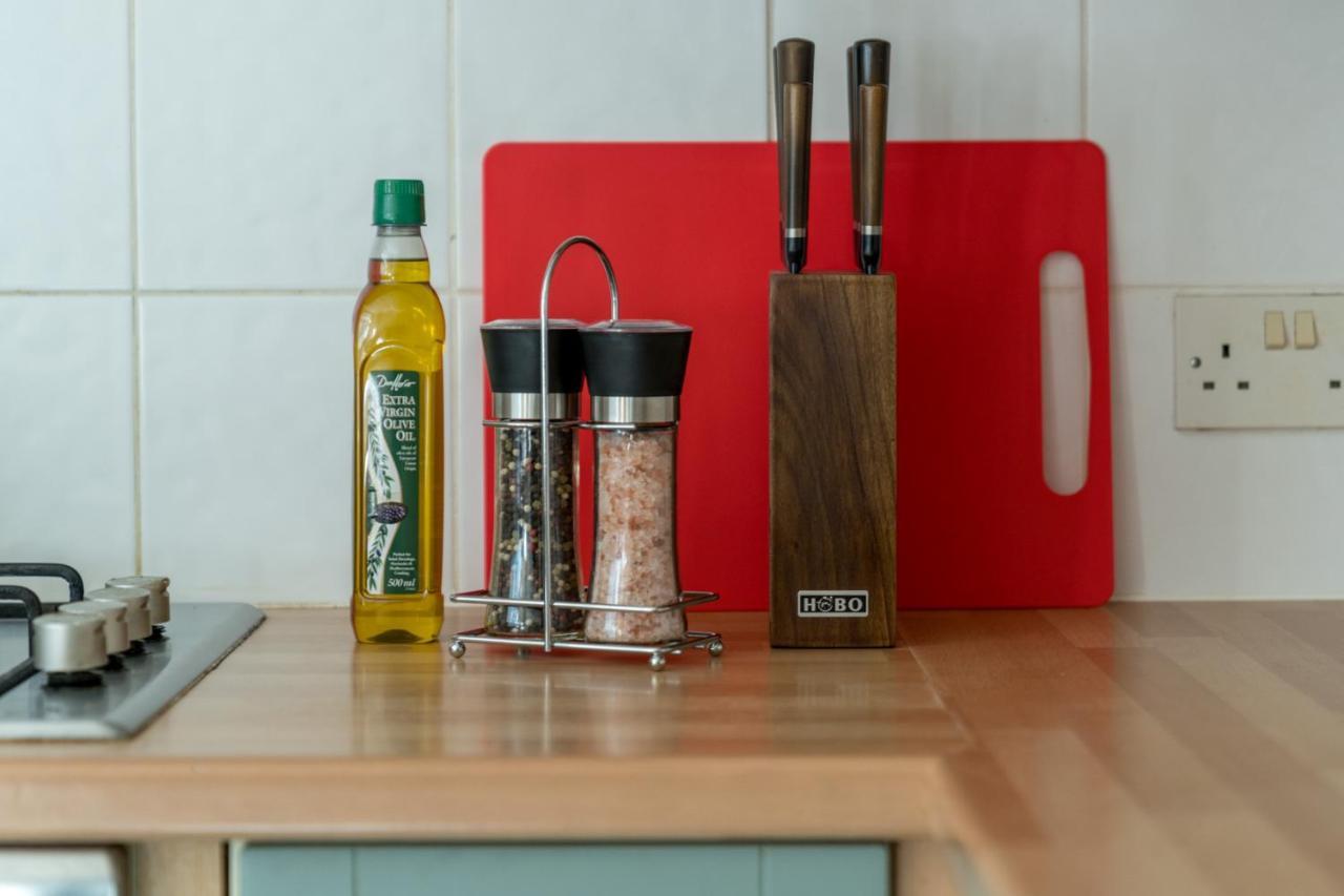 Redhill Surrey 2 Bedroom Pet Friendly Apartment By Sublime Stays Dış mekan fotoğraf